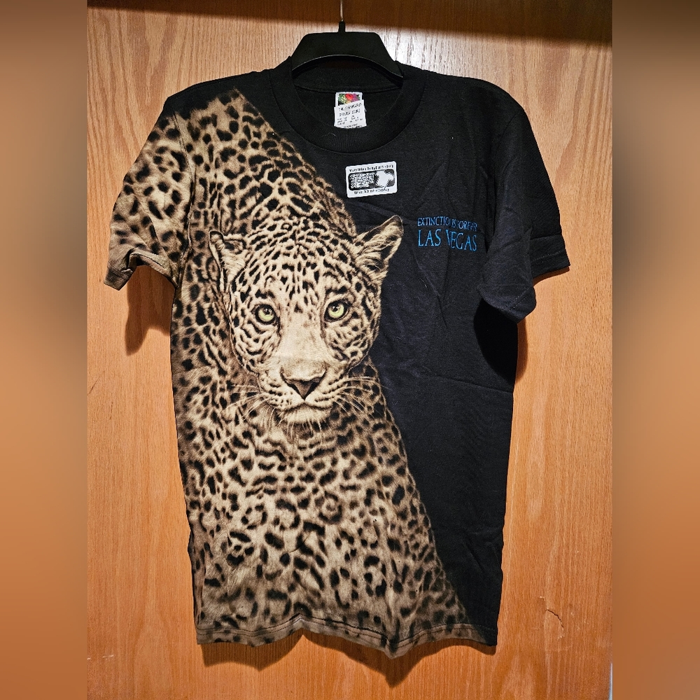 Vintage Fruit of Loom Extinction is Forever Las Vegas Leopard shirt
